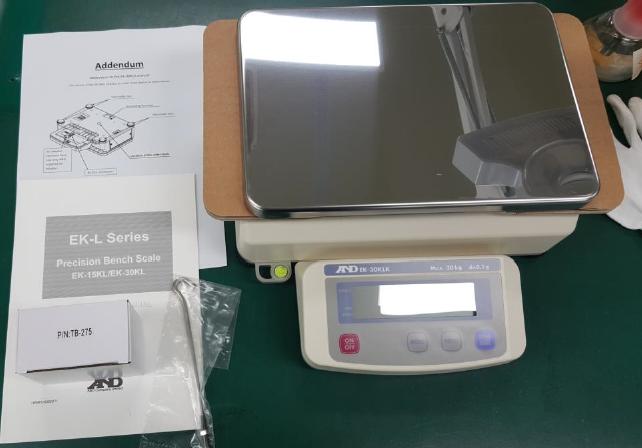 A&D EK-KL Series Precision Scale with Underhook